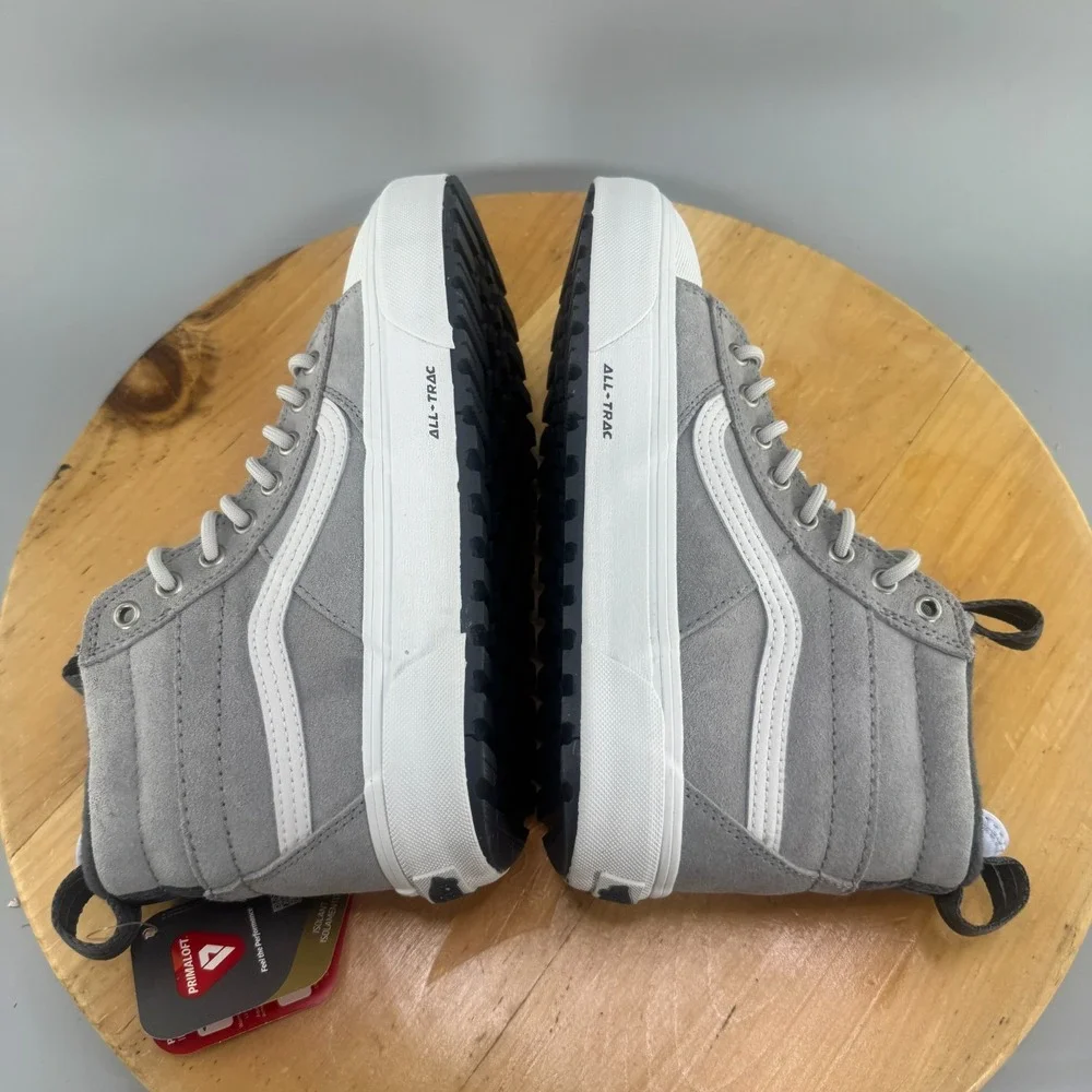VANS MTE Sk8-Hi Womens Size 9 Waterproof Grey Boots Shoes Sneakers Outdoor NEW